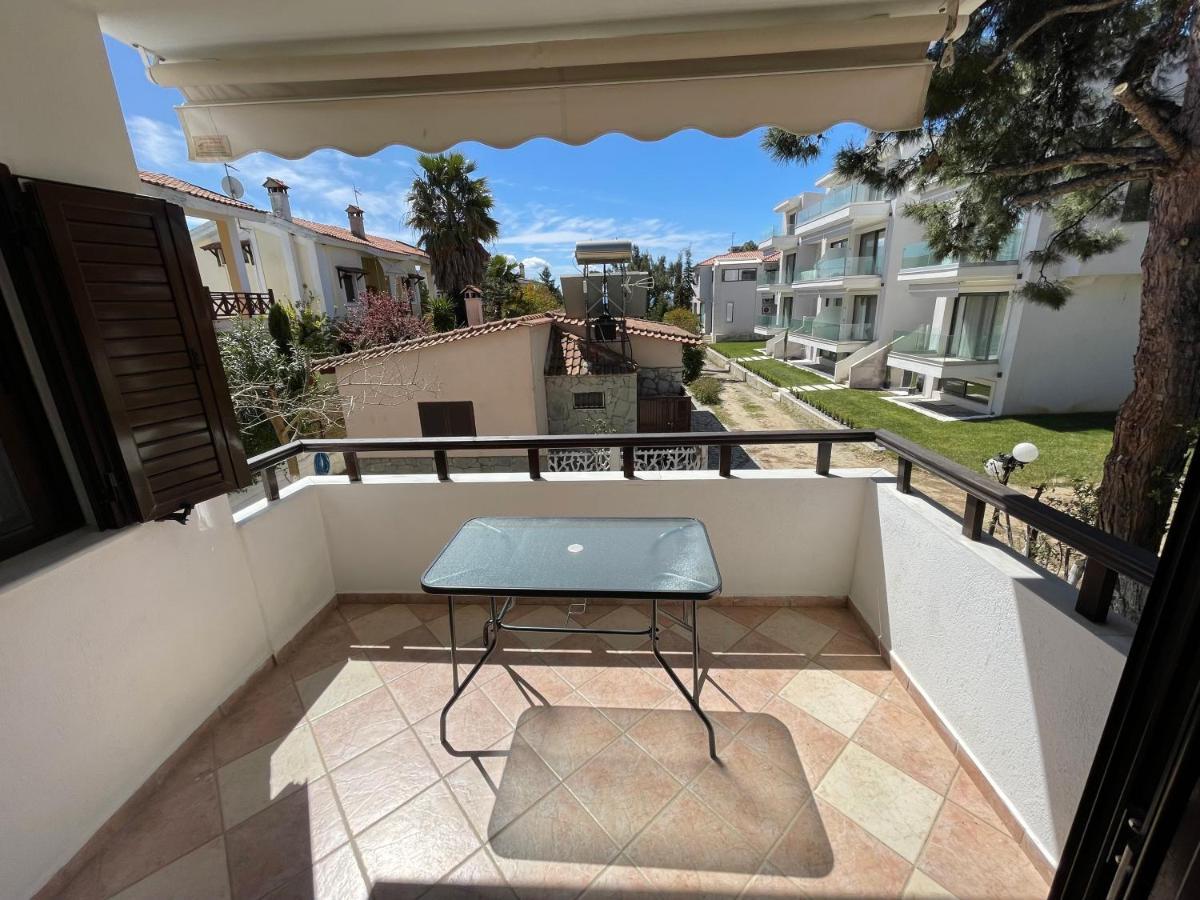 Galazia Akti Seaside Apartments Nikiti  Bagian luar foto