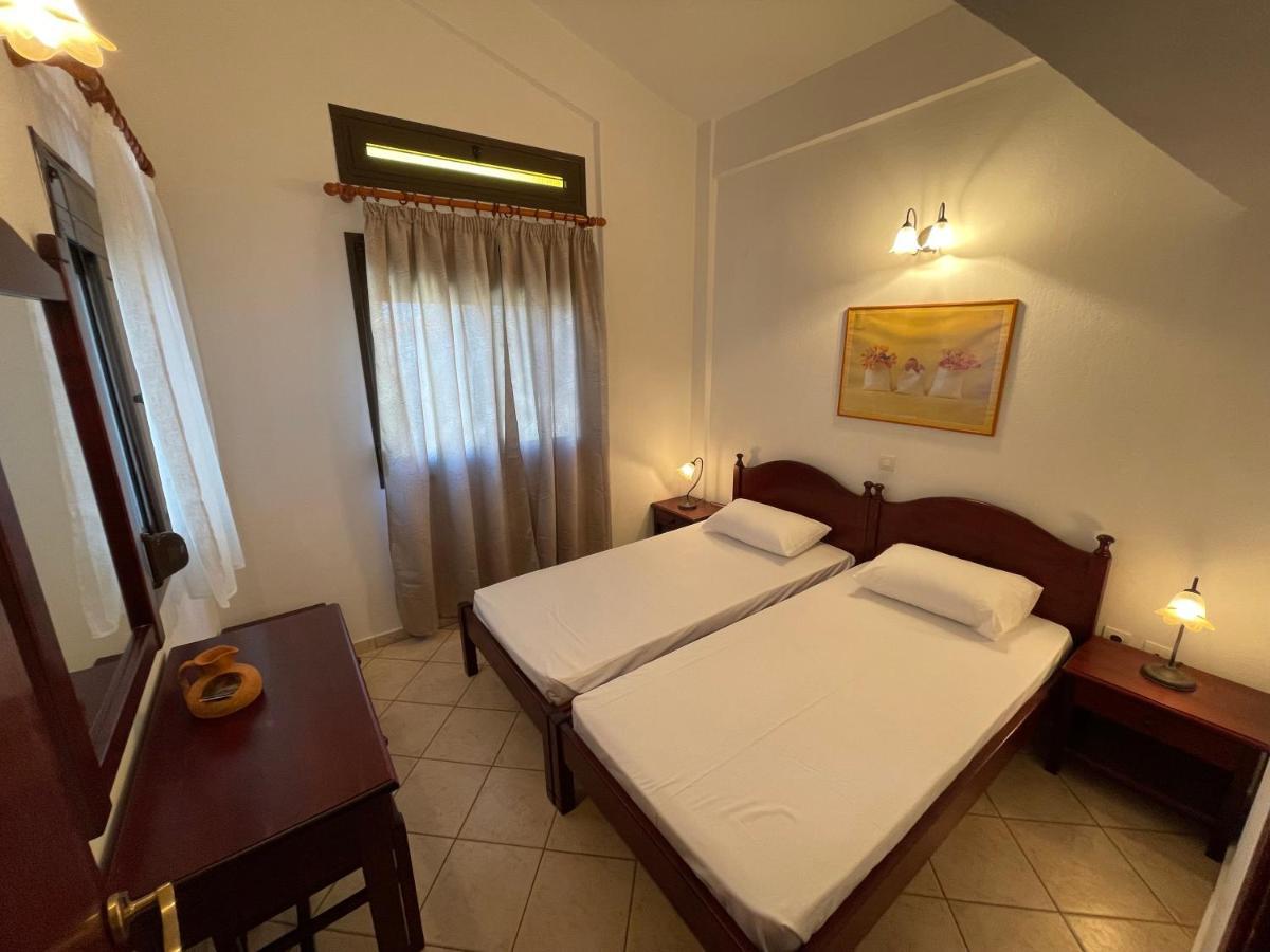 Galazia Akti Seaside Apartments Nikiti  Bagian luar foto